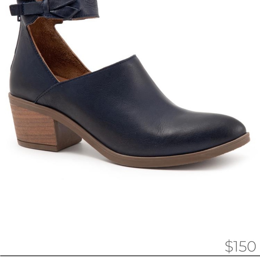 Bueno merlot Ankle Strap Mules